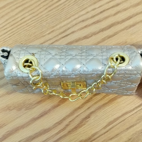 For Your Ease Only mini 👛 - Picture 5 of 8